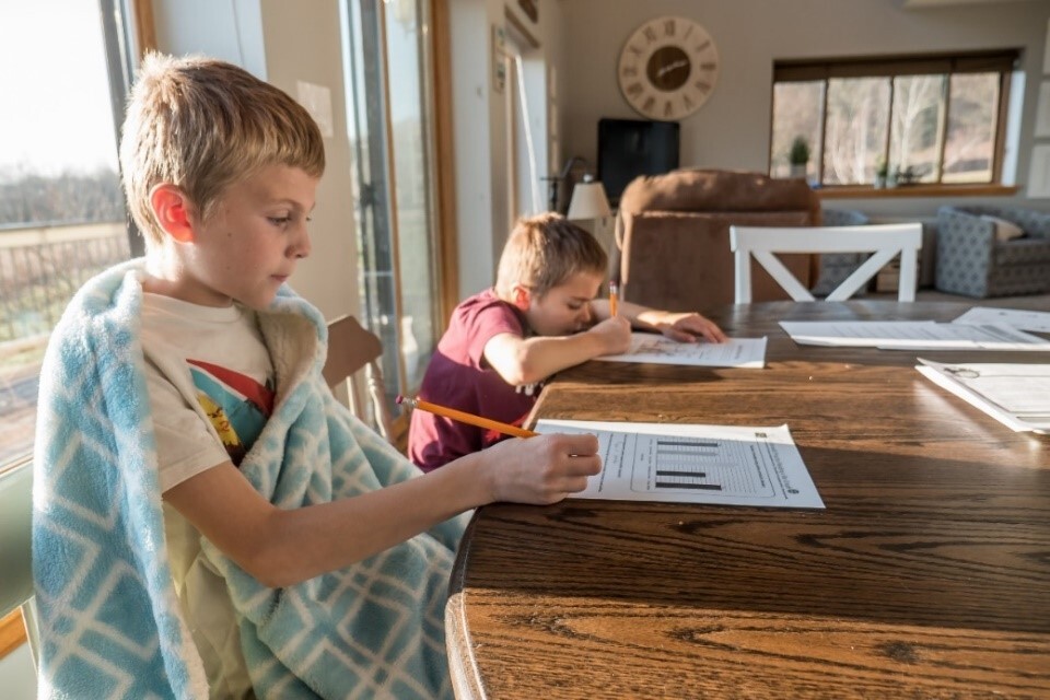There are things you can do to keep on top of your schoolwork when you feel unwell. 