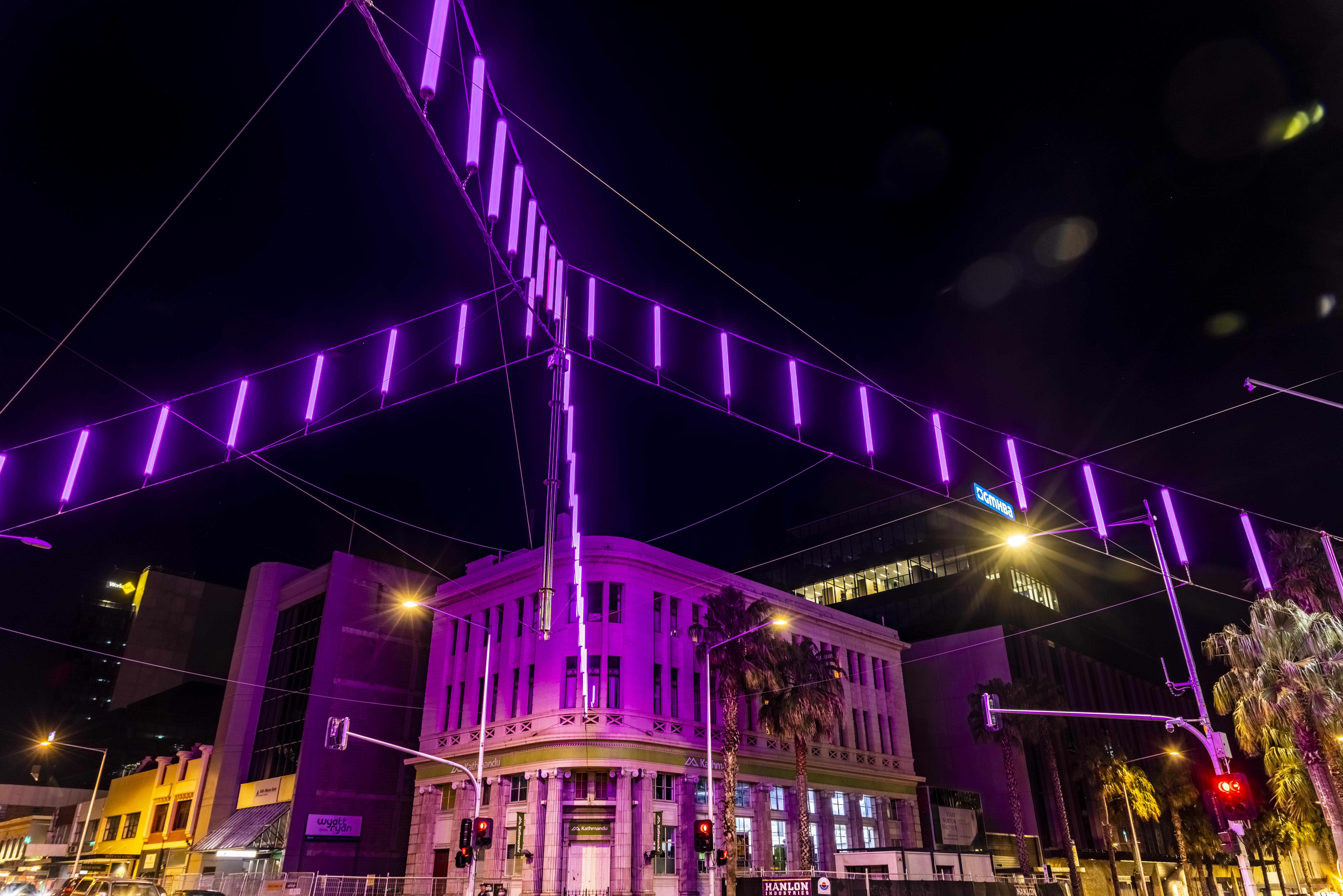 Geelong_CatenaryLights